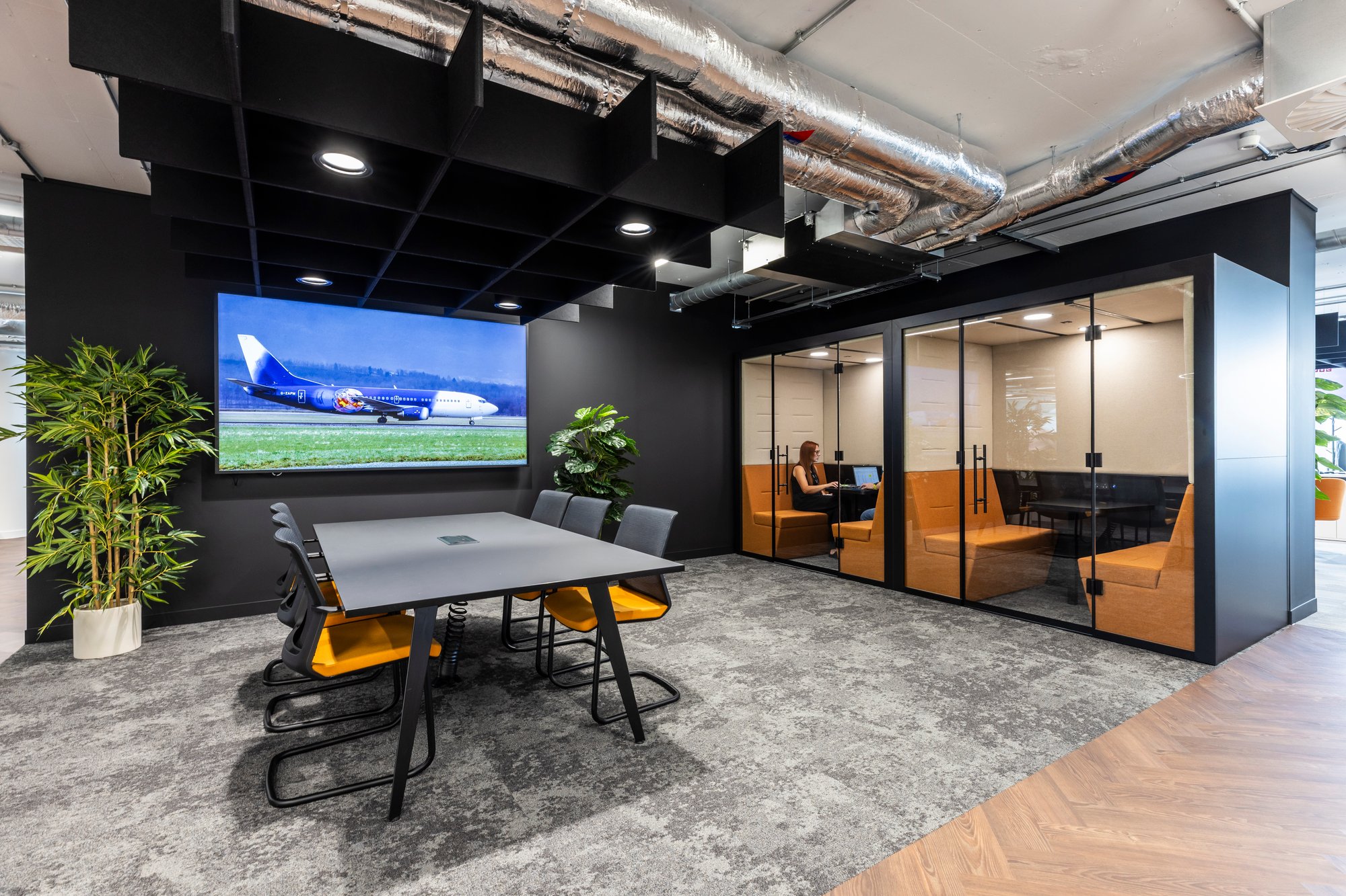 HABIT ACTION Titan Airways-1G8A6914 HABIT ACTION Titan Airways-1G8A6914