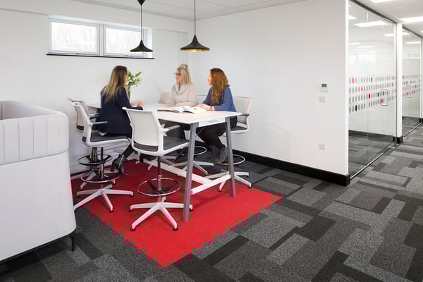 Express concrete Wimbledon office fit out huddle space