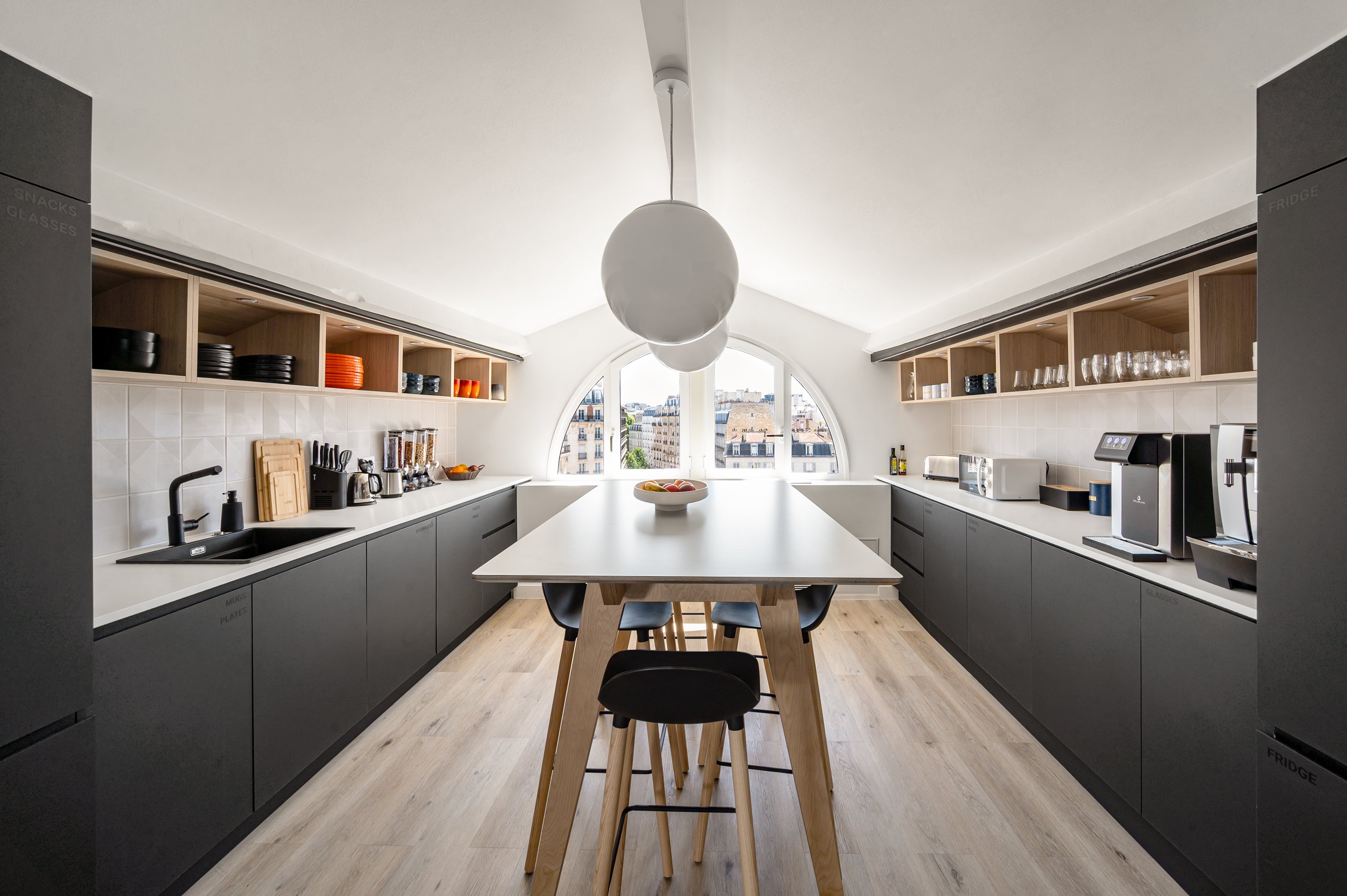 Projects: Veeva Paris