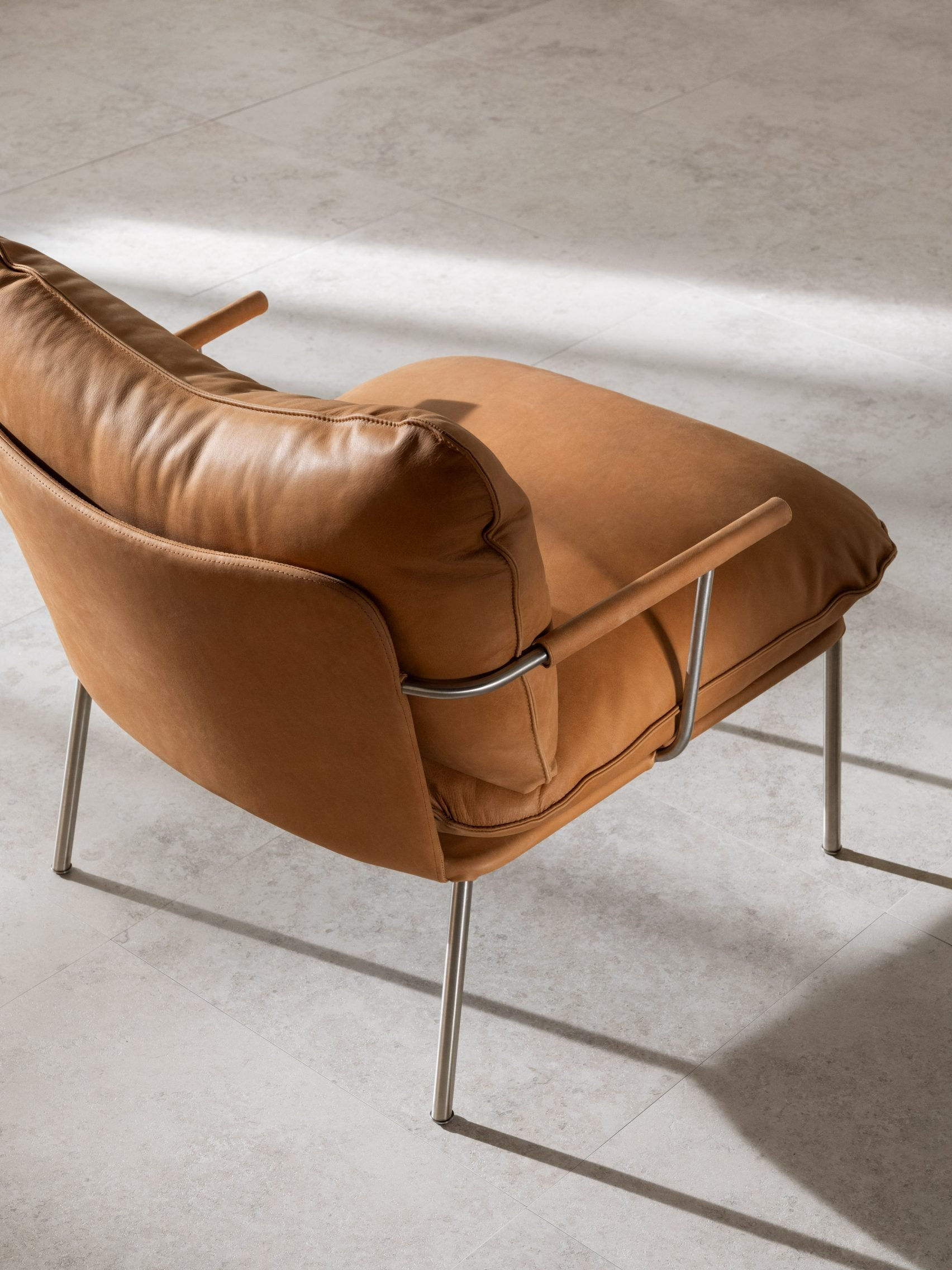 pico-lounge-chair-andreas-engesvik-fogia-design_dezeen_2364_col_3-1704x2272