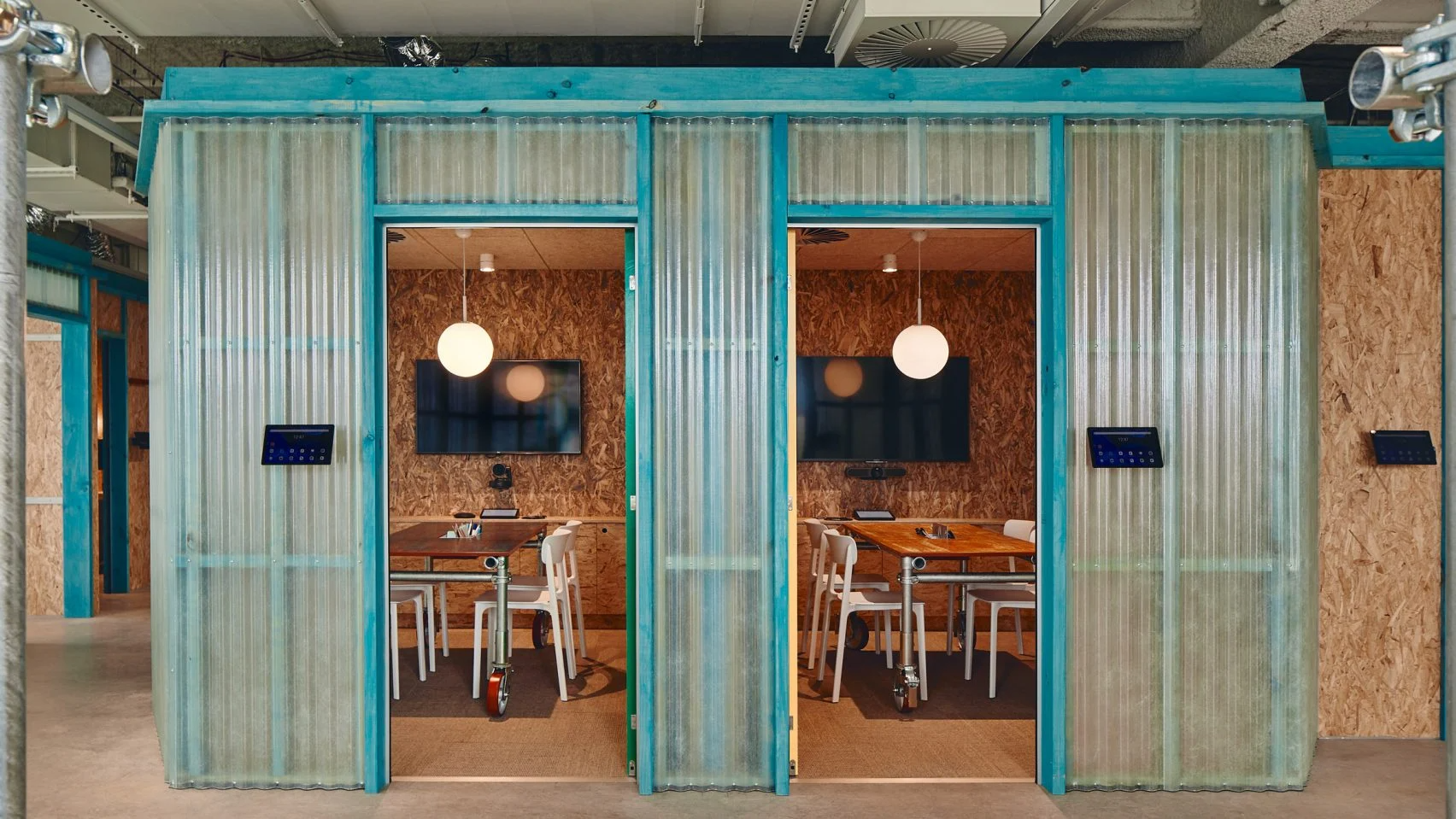 Space Magic: Transforming Small Offices for Maximum Productivity